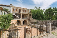 PHOTO-2019-04-06-15-22-08-10